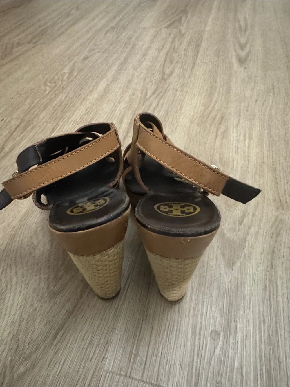 Tory Burch Tan Woven Leather Slingback Heels with Gold Logo